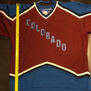 NHL VINTAGE COLORADO AVALANCHE- SIZE XL - NO name JERSEY CCM